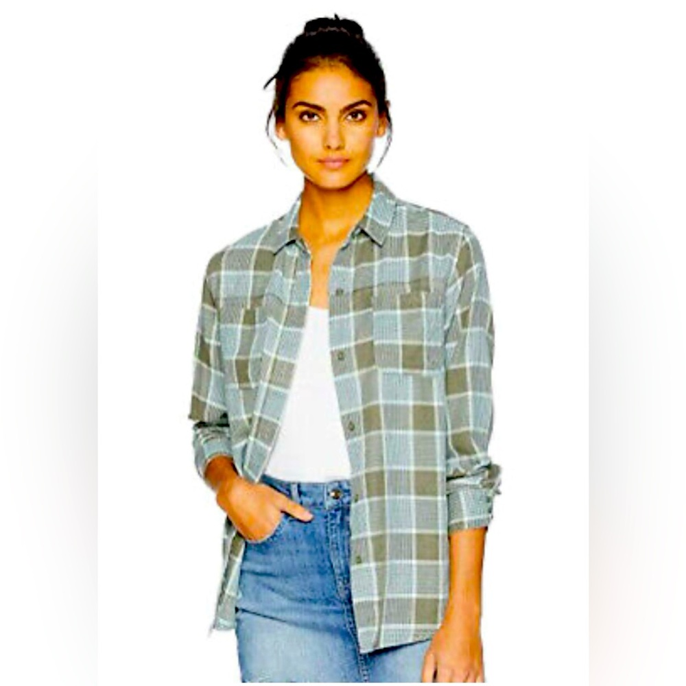 Mudd ladies button down flannel shirt